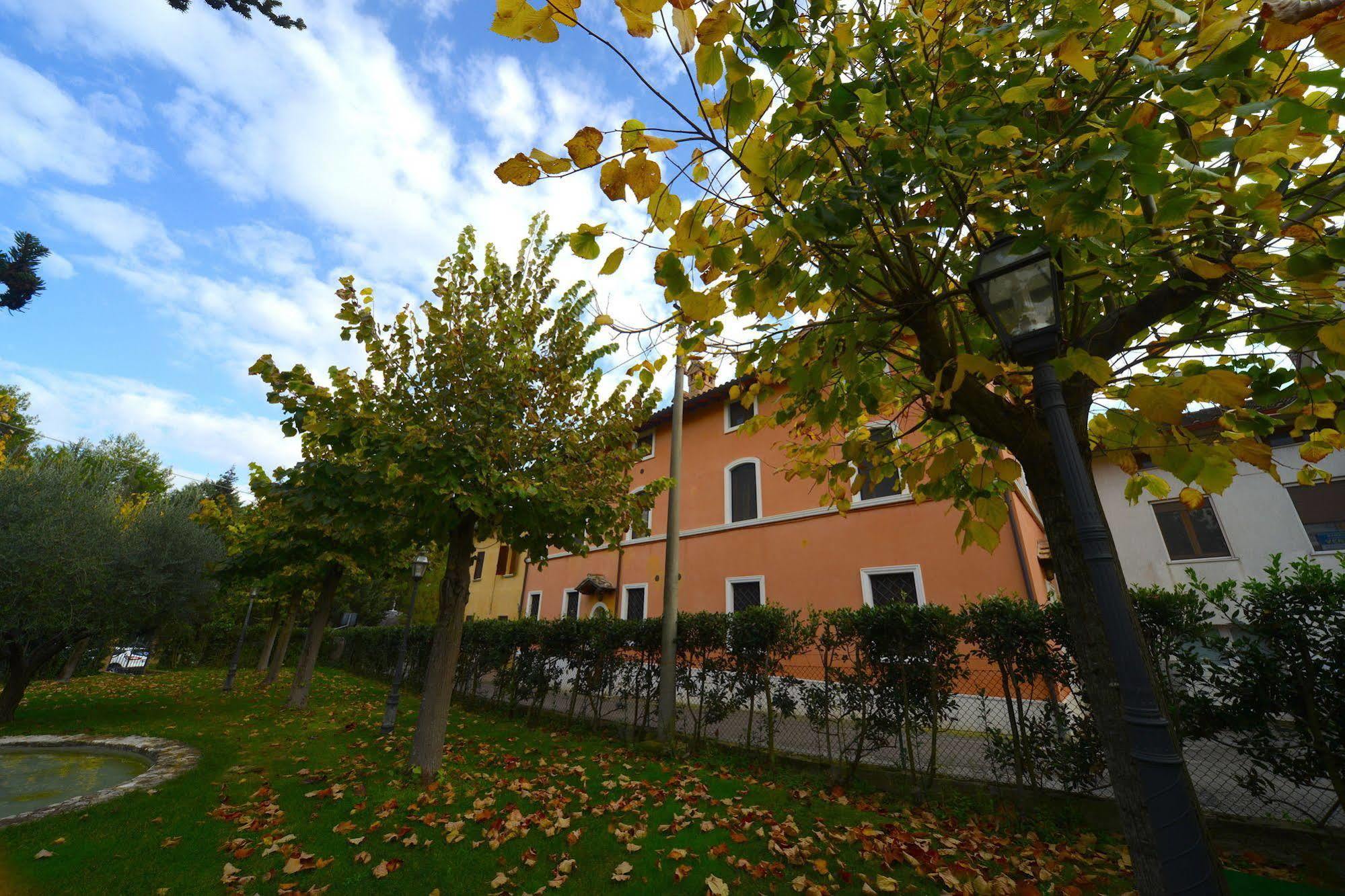 Residenze L'Uncinaia Holiday House Perugia Zewnętrze zdjęcie