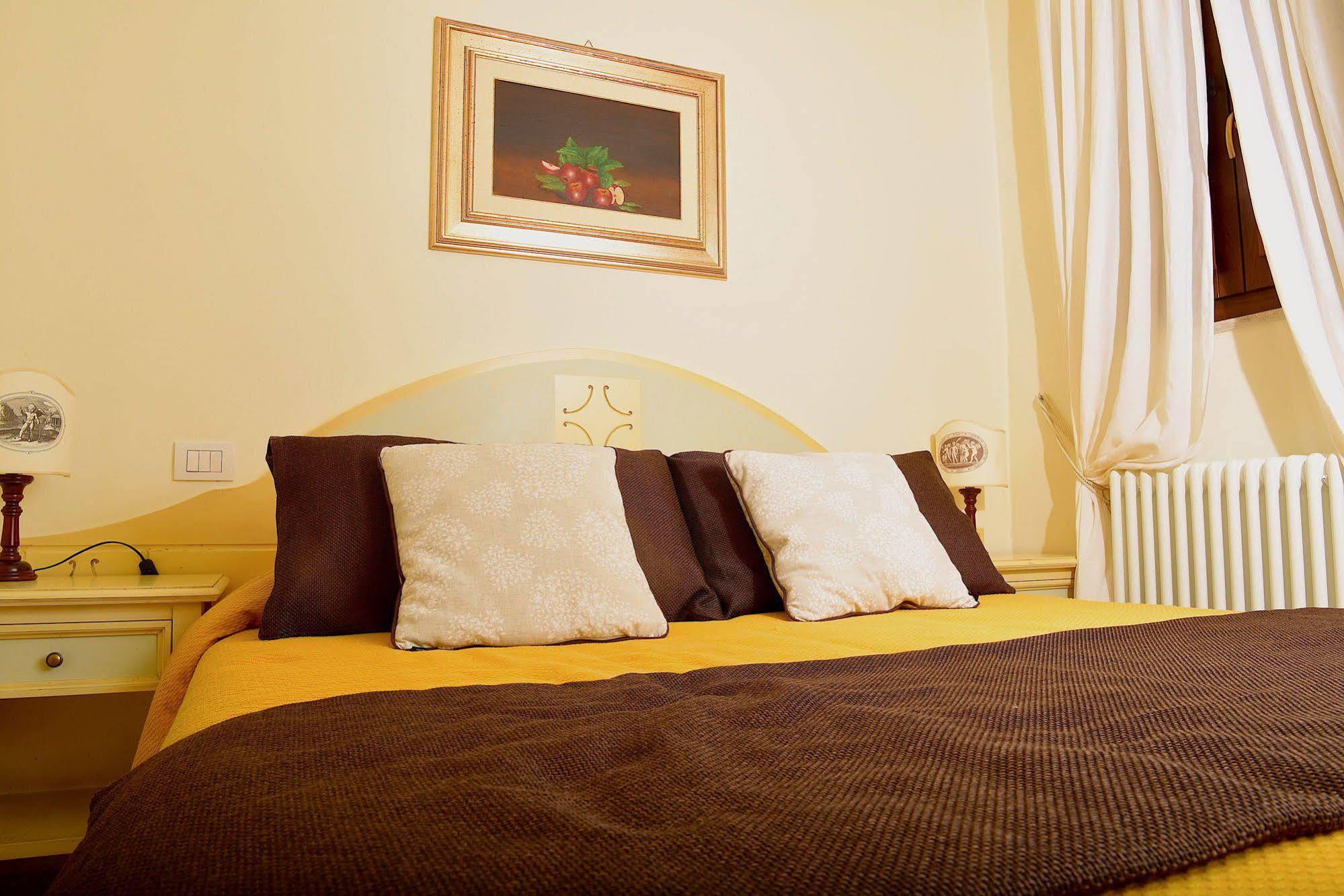 Residenze L'Uncinaia Holiday House Perugia Zewnętrze zdjęcie