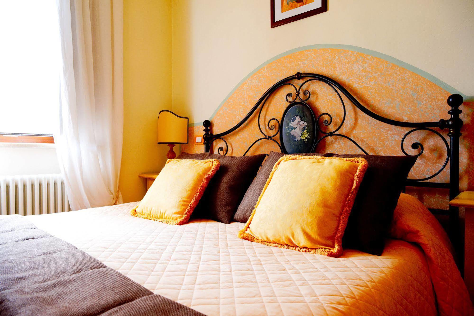 Residenze L'Uncinaia Holiday House Perugia Zewnętrze zdjęcie